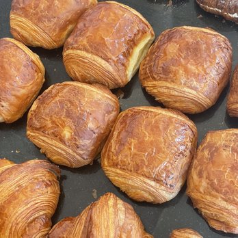Zak The Baker - Croissant Chocolate - Kosher Near Me - Miami, Florida Zak The Baker - Croissant Chocolate - Kosher Near Me - Miami, Florida