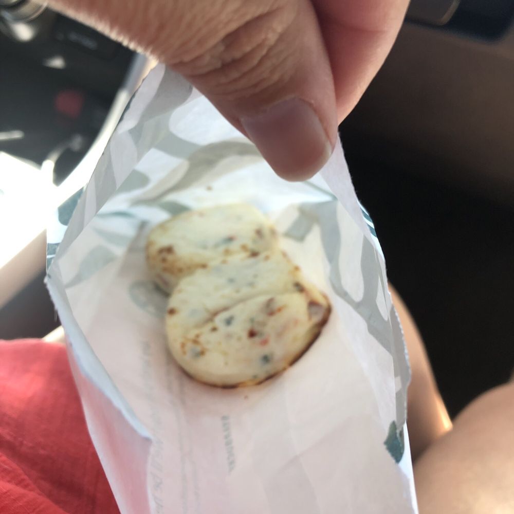 Starbucks - When you don't give a shit about your costumers... - Coffee & Tea Near Me - Glendale, California