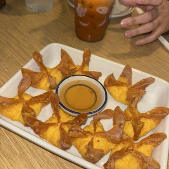 Charm Siam Restaurant - A5. Crab Cheeses Wontons - Noodles Near Me - Long Beach, California