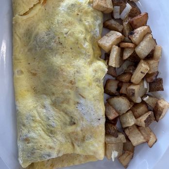 Kellyn's Kafe - Cheese steak omlete - Donuts Near Me - Salisbury, Maryland