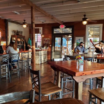 Neighbor's Kitchen & Yard - Inside Neighbors bar area - Pizza Near Me - Bastrop, Texas