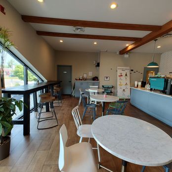 CafeInn - Inside - Cafes Near Me - Jericho, New York