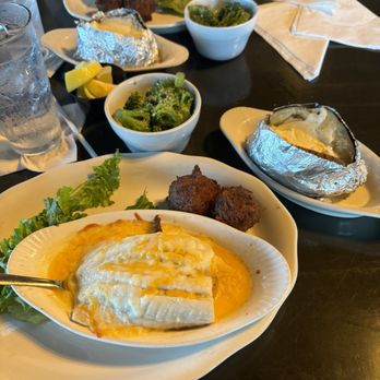 Sandollar Restaurant & Marina - Flounder stuffed with crabmeat - American Near Me - Jacksonville, Florida