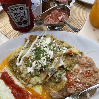 Coco's Kitchen - Chilaquiles Verdes - Breakfast & Brunch Near Me - Puerto Vallarta, JAL Coco's Kitchen - Chilaquiles Verdes - Breakfast & Brunch Near Me - Puerto Vallarta, JAL