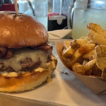 Moo Creamery - Moo Burger and fries - Burgers Near Me - Bakersfield, California Moo Creamery - Moo Burger and fries - Burgers Near Me - Bakersfield, California