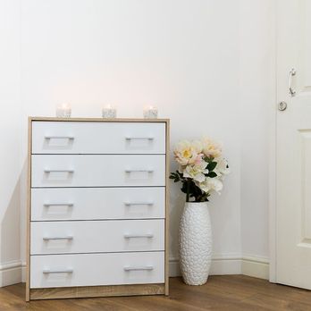 Iuvene - Massage Therapy Near Me - Greenford, XGL Iuvene - Massage Therapy Near Me - Greenford, XGL