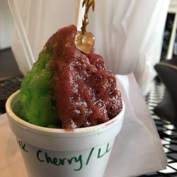 Snow On the Square - Lemon lime / black cherry