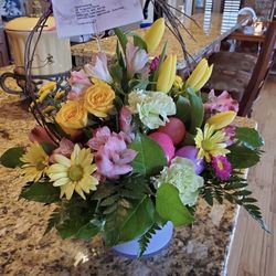 Laurie's Flower Hut