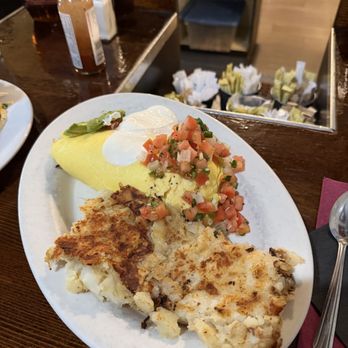 The Griddle Cafe - Omelette My Soul with steak - Breakfast & Brunch Near Me - Los Angeles, California The Griddle Cafe - Omelette My Soul with steak - Breakfast & Brunch Near Me - Los Angeles, California