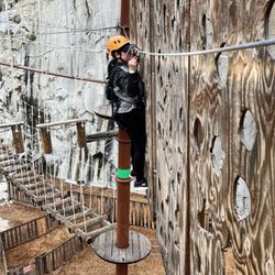 Quarry Park Adventures - Area adventure (ropes course) medium level