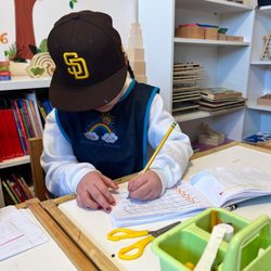Mi Mundo Montessori Daycare