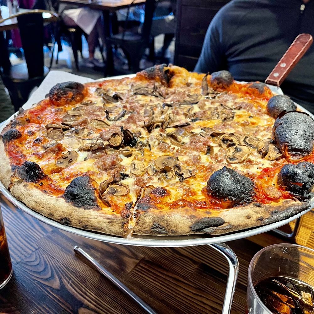 Max and Leo's - L'enza - Pizza Near Me - Chelmsford, Massachusetts Max and Leo's - L'enza - Pizza Near Me - Chelmsford, Massachusetts