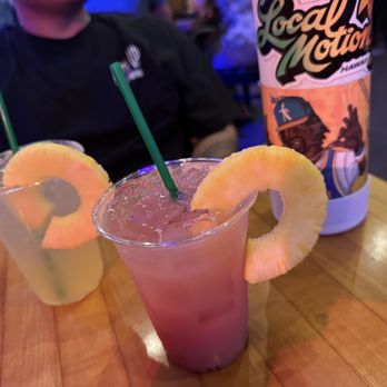 Cuckoo Coconuts Waikiki - Cocktail Bars Near Me - Honolulu, Hawaii