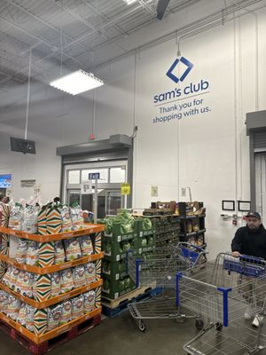 Sam's Club by null