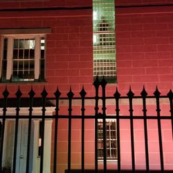 Royal Walking Tours - Who's that in the window?