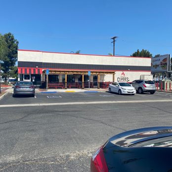 Clyde's Hot Chicken - Chicken Shop Near Me - Montclair, California