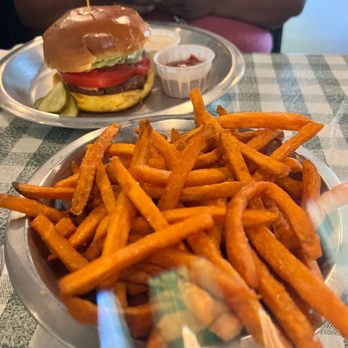Rodeo Goat - Sweet potato fries - Burgers Near Me - Dallas, Texas Rodeo Goat - Sweet potato fries - Burgers Near Me - Dallas, Texas