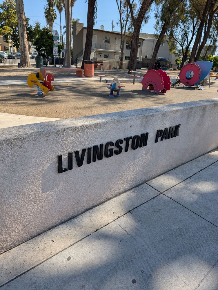Livingston Drive Park Logo