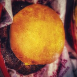 Schoops Hamburgers - double cheeseburger