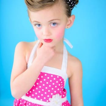 Silver Orchid Photography - Pretty girl - Event Photography Near Me Silver Orchid Photography - Pretty girl - Event Photography Near Me