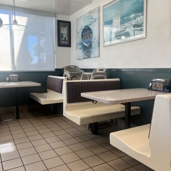 Tom's #1 - Inside dining - Burgers Near Me - Ontario, California