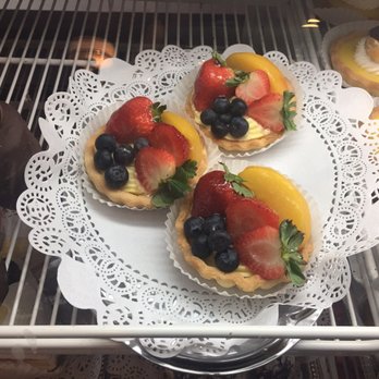 Parisien Bakery - Bakeries Near Me - Clovis, California Parisien Bakery - Bakeries Near Me - Clovis, California