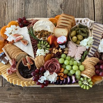 Catering By Gigi - Charcuterie tray - Caterers Near Me Catering By Gigi - Charcuterie tray - Caterers Near Me