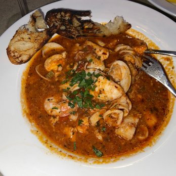 M Restaurant - Cioppino - Italian Near Me - Avalon, California