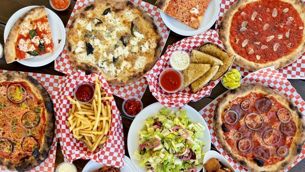 Rally Pizza by null