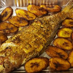 Divine Breeze - Braised snapper / Plantains