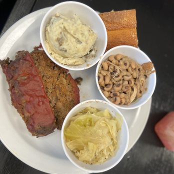 D&B Daiquiri Spot - Meatloaf Dinner - Drive-Thru Bars Near Me - Oklahoma City, Oklahoma D&B Daiquiri Spot - Meatloaf Dinner - Drive-Thru Bars Near Me - Oklahoma City, Oklahoma