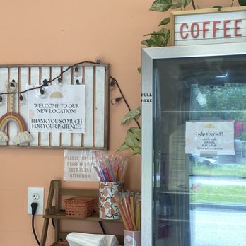 Fresh AF Bakeshop - Self service cream station, straws, napkins - Bakeries Near Me - Plaistow, New Hampshire