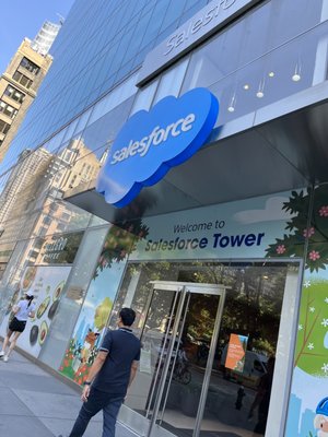 Salesforce Tower by null