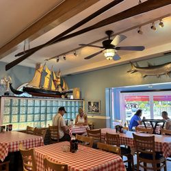 Lobster Pot Restaurant - Inside decor