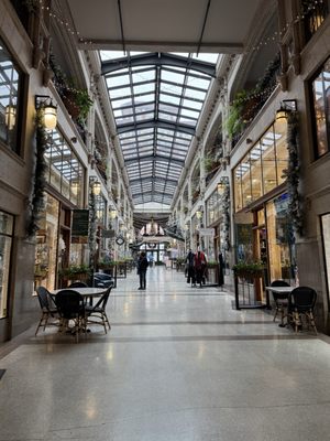 Grove Arcade by null