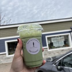 Strait To The Roots - Iced Matcha latte