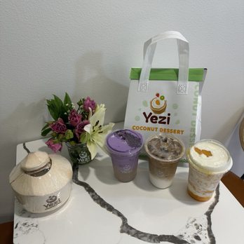 Yezi Coconut Dessert - Desserts Near Me - Bellevue, Washington Yezi Coconut Dessert - Desserts Near Me - Bellevue, Washington