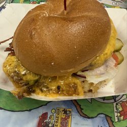 Squeez Inn - Reallllly good squeez burger
