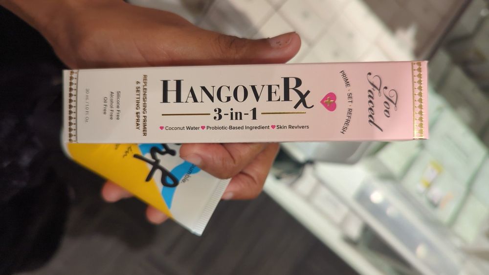 THE COSMETICS COMPANY STORE Updated September 2024 18 Photos 2700