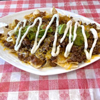 Roys Cafe - Nachos with beef - Cafes Near Me - Barstow, California Roys Cafe - Nachos with beef - Cafes Near Me - Barstow, California