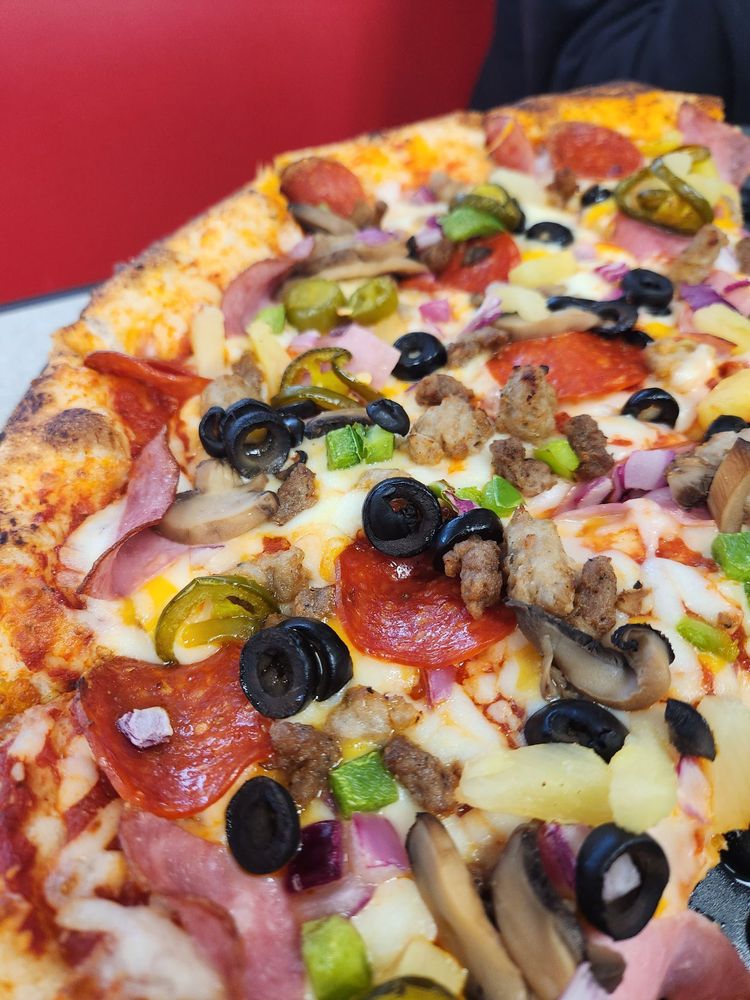 PIZZA EDGE SANDERS Updated June 2024 17 Photos & 12 Reviews