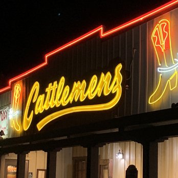 Cattlemens - Outside Sign - Seafood Near Me - Dixon, California