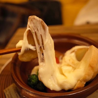 Hokkaido Cheese Fondue Factory Sumi Rich Shibuya Ekimae 25 Photos Fondue 宇田川町25 4 渋谷駅ハチ公口 渋谷区 東京都 Japan Restaurant Reviews Phone Number