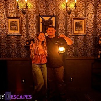 Curiosity Escapes - Escape Games Near Me - Menifee, California