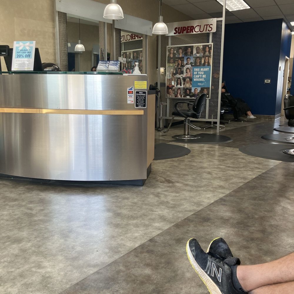 Supercuts - From the waiting area. - Hair Salons Near Me - ESCONDIDO, California Supercuts - From the waiting area. - Hair Salons Near Me - ESCONDIDO, California