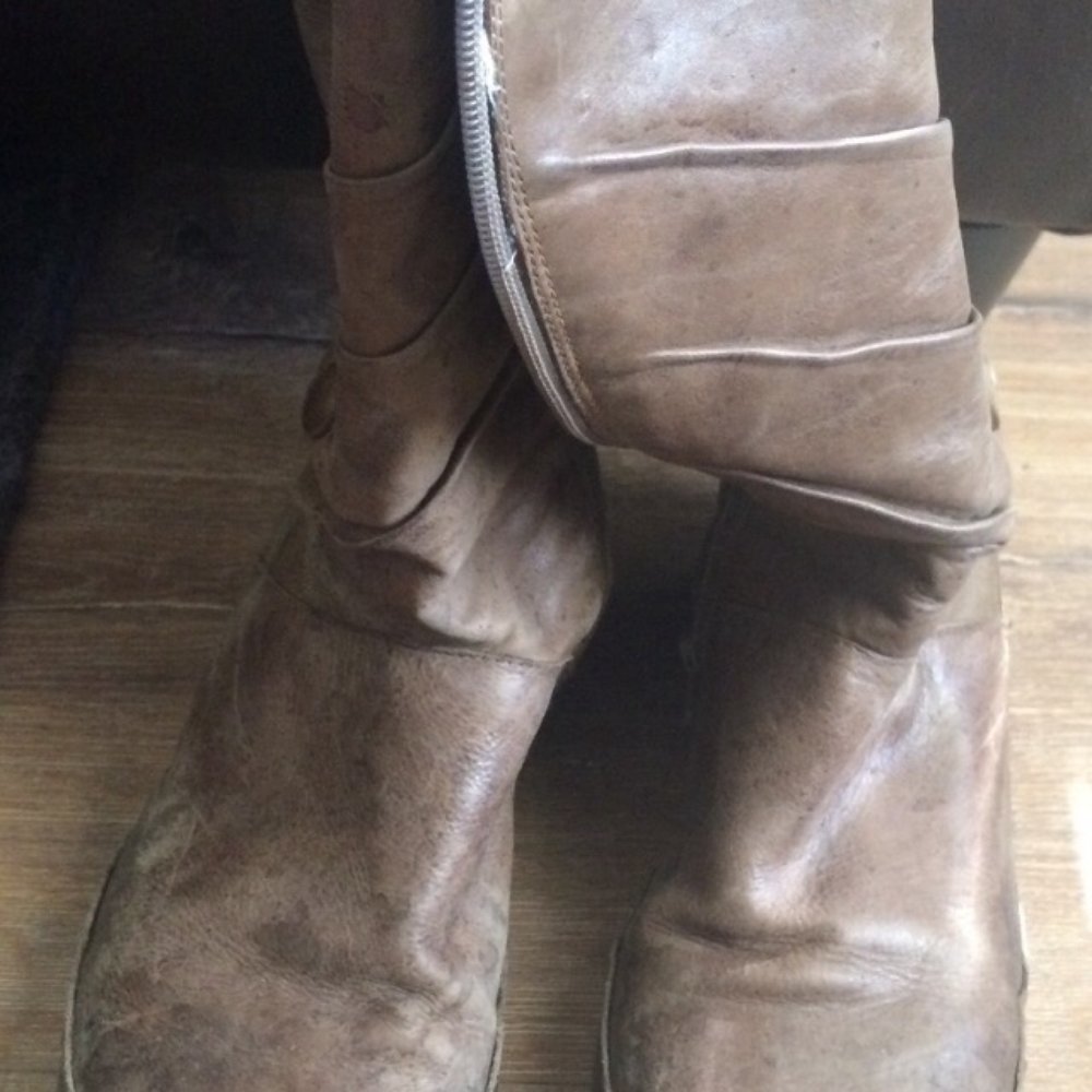 Richmond Shoe Repairs & Alterations - Before - Shoe Repair Near Me - Calgary, Alberta Richmond Shoe Repairs & Alterations - Before - Shoe Repair Near Me - Calgary, Alberta