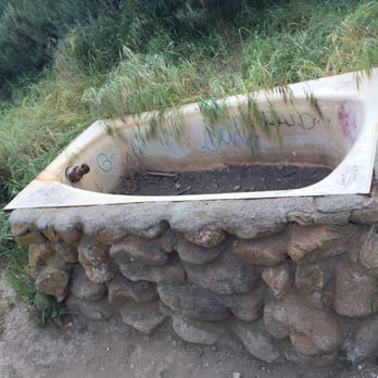 Solstice Canyon - Random bathtub set in stone along the trail - Parks Near Me - Malibu, California Solstice Canyon - Random bathtub set in stone along the trail - Parks Near Me - Malibu, California