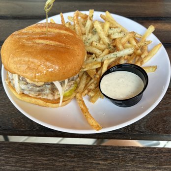 Bohemian Bull - Gettin' Smashed Burger with truffle fries - American Near Me - Greenville, South Carolina Bohemian Bull - Gettin' Smashed Burger with truffle fries - American Near Me - Greenville, South Carolina