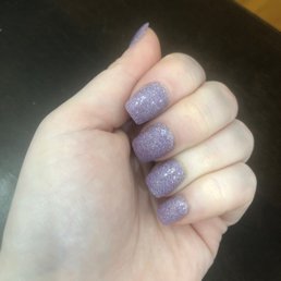 I told the artist I wanted short and natural looking shape and be nailed it!