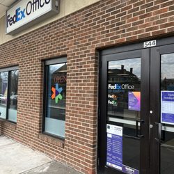 FedEx Office Print & Ship Center - The outside